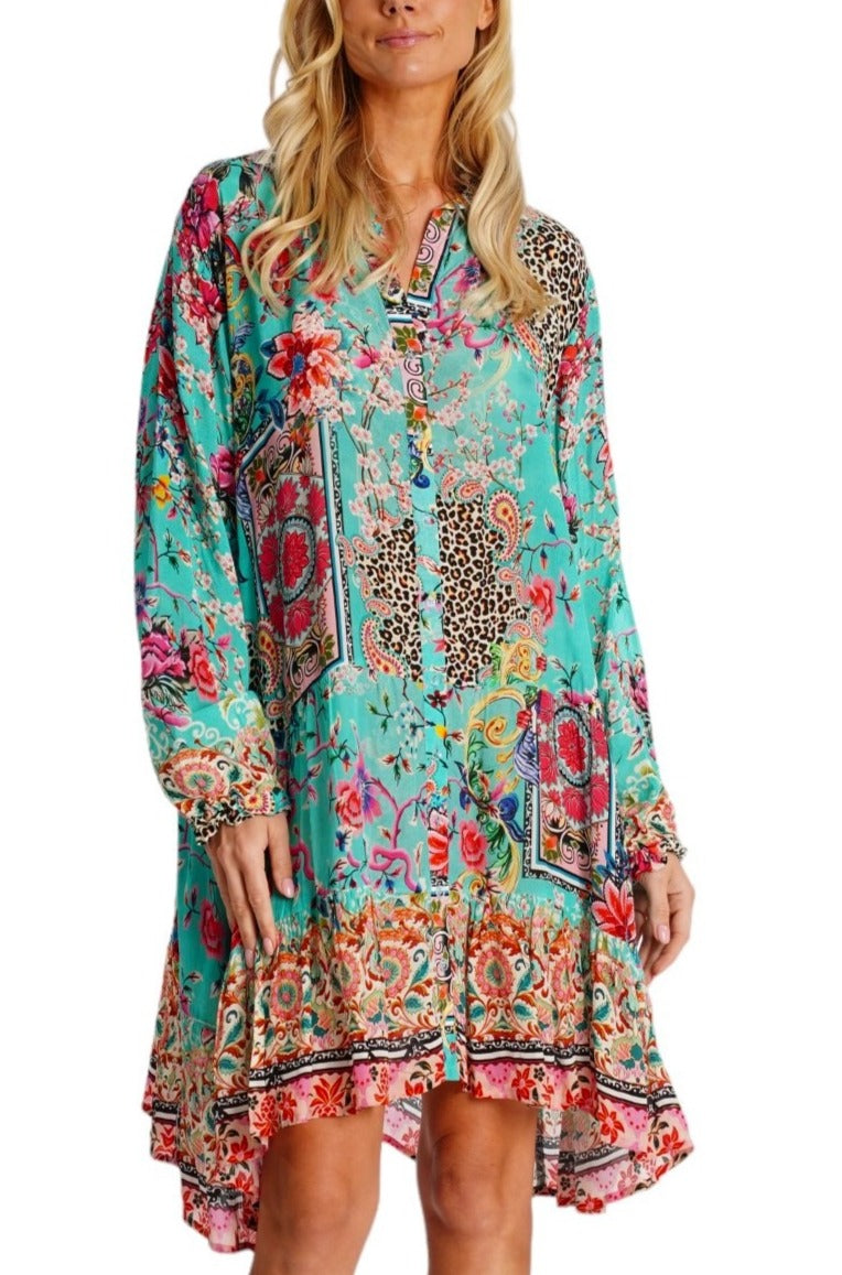 Raine Short  Dress with V-Neck and Long  Sleeves